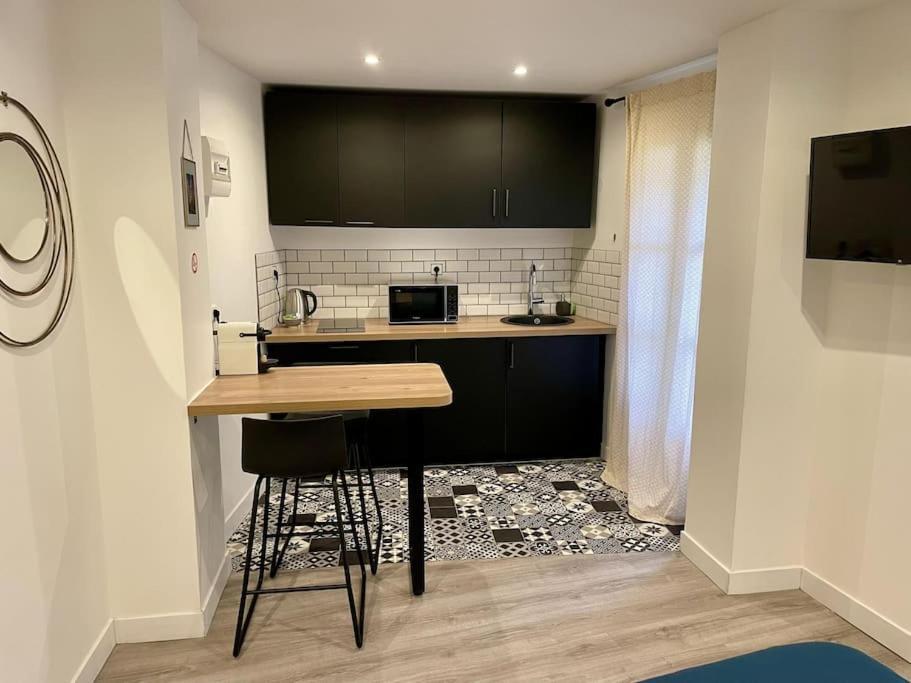 Le Moulin 3 - Appartement Tout Confort Centre Ville - Beziers - Wifi - Tv Connecte المظهر الخارجي الصورة
